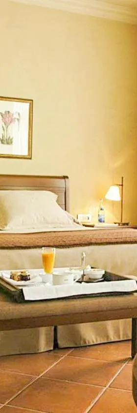 Bremon Boutique Hotel by Duquessa Hotel Collection，位于卡尔多纳的酒店