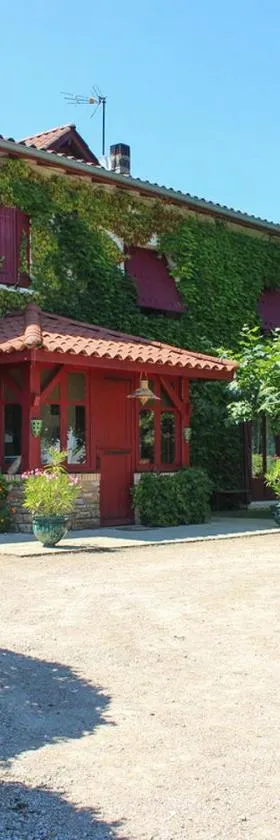 拉马尔奥克斯卡纳兹住宿加早餐旅馆，位于Cordieux的酒店