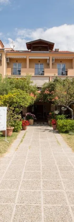 Villa Tamaris，位于拉布的酒店