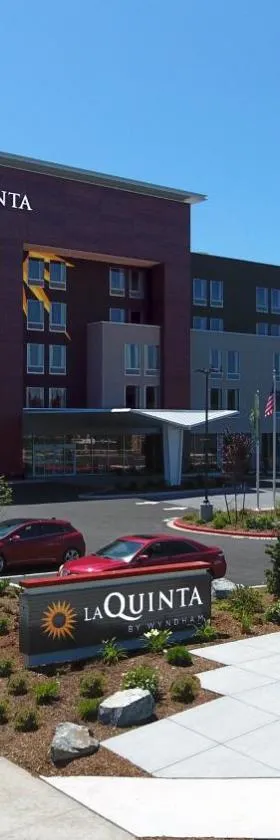 La Quinta Inn & Suites by Wyndham Marysville，位于马里斯维尔的酒店
