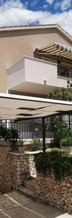 Apartments Maslina，位于普利莫顿的酒店