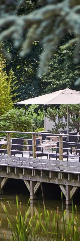 莱斯花园安茹酒店，位于拉波姆赖的酒店