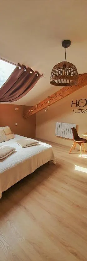 "Le Petit Paradis" au Centre Ville d'Oyonnax，位于瓦约纳克斯的酒店