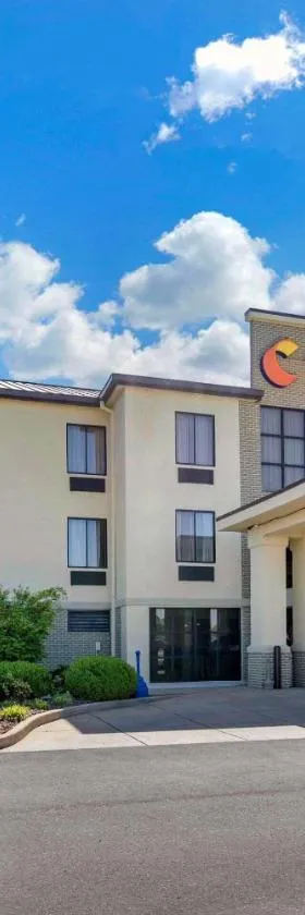 Comfort Inn & Suites，位于Lincoln的酒店