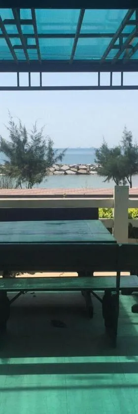 Sealife Private Beach Villa，位于Ban Nong Si Tong的酒店