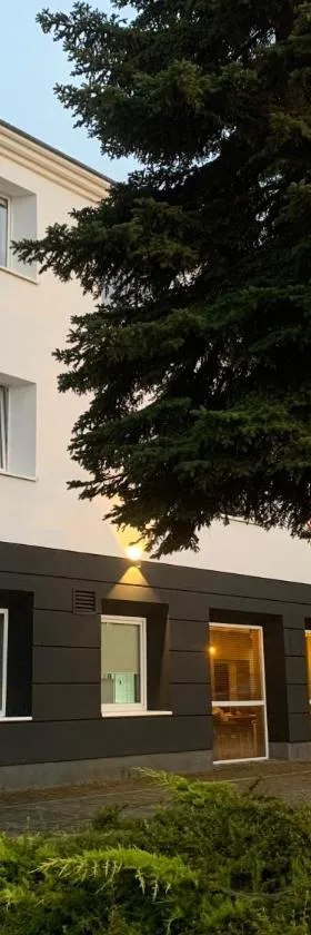 Bell's Hotel，位于罗兹省康斯坦丁努夫的酒店