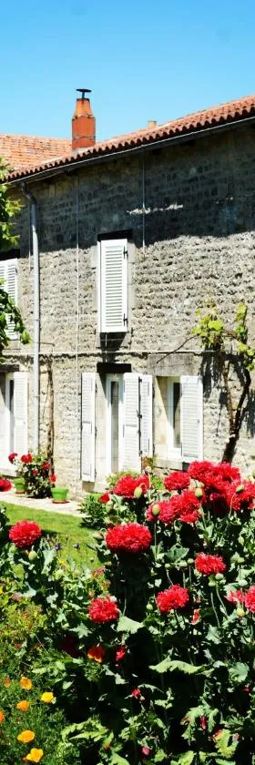Les noyers aulnay，位于Aulnay的酒店
