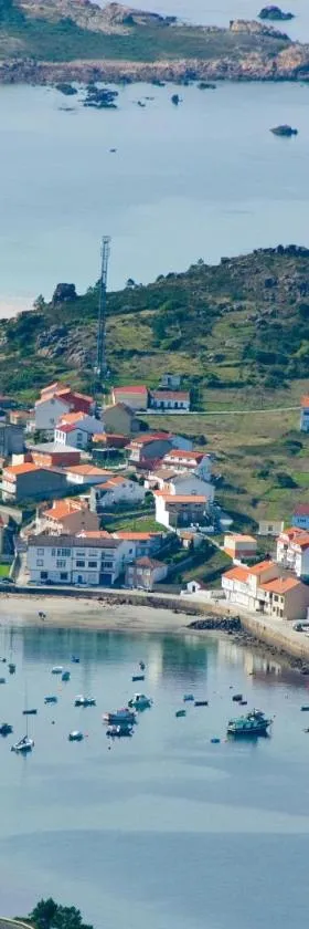 Apartamentos Olimpo Celta-Apart Laura，位于O Pindo的酒店