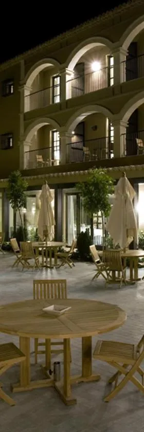 Hotel Palacio de Mengibar，位于门希瓦尔的酒店