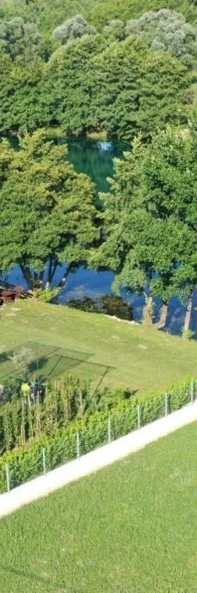 Villa Sabina，位于Lohovo的酒店
