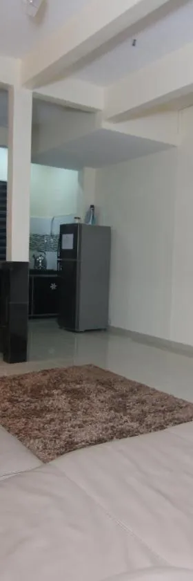 Homestay Hj Esmon 3 UTHM Parit Raja，位于巴力拉惹的酒店