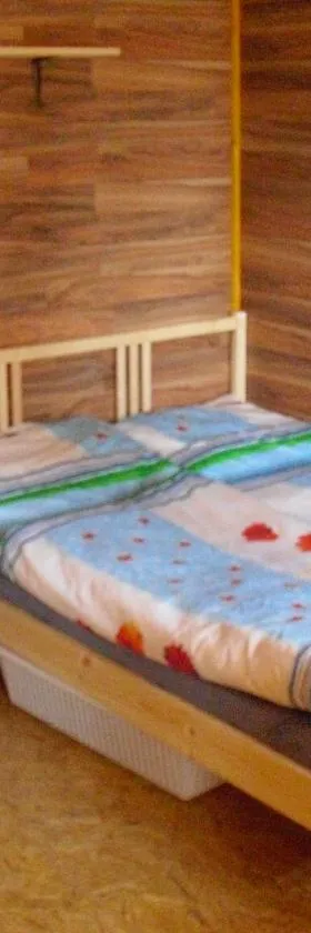 Chatová osada jezerní údolí，位于斯特拉兹波德拉尔斯科姆的酒店