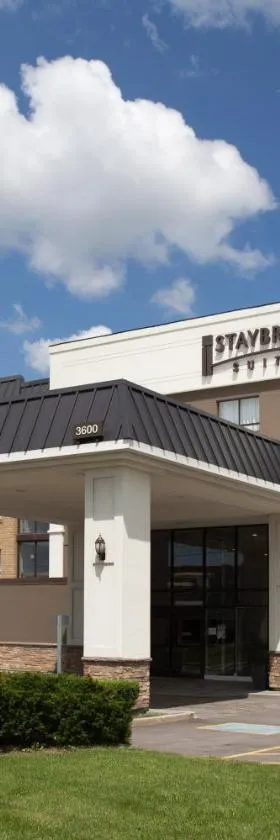 Staybridge Suites Toronto - Vaughan South by IHG，位于沃恩的酒店