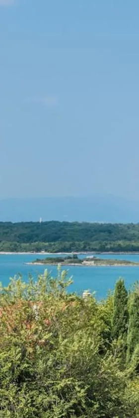Apartment F-1 Klimno，位于科里米诺的酒店