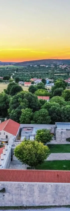 Heritage Hotel Maskovica Han，位于帕科坦的酒店