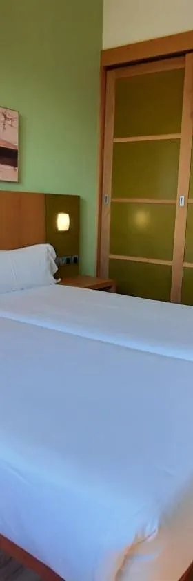 Hotel La Boroña，位于希洪的酒店