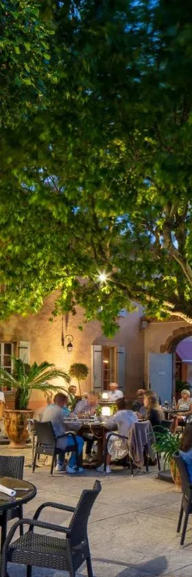 Le Pré du Moulin - Maison Alonso - Hôtel & Restaurant，位于塞里尼昂-迪孔塔的酒店