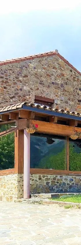 Can Gasparó HotelRural&Restaurant，位于普拉诺拉斯的酒店