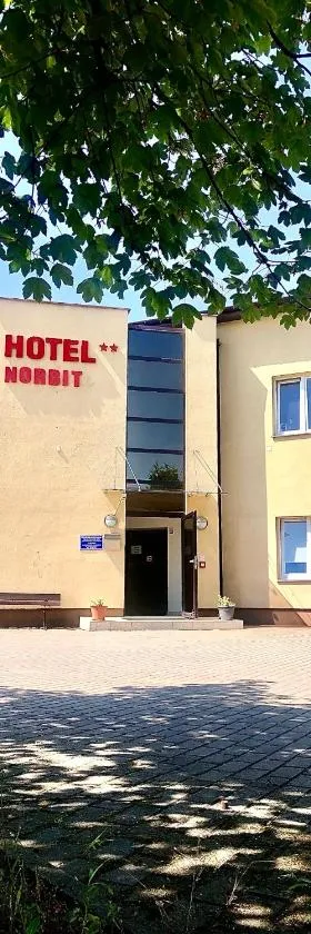 Pokoje Hotelowe Norbit，位于马佐夫舍地区格罗济斯克的酒店