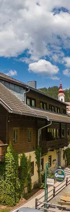 Landgasthof zum Scheiber，位于斯尔尼茨的酒店