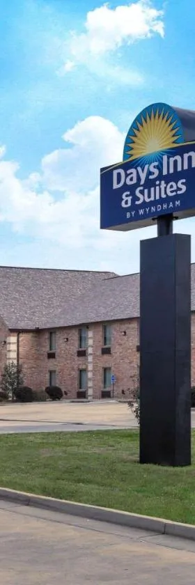 Days Inn & Suites by Wyndham Florence/Jackson Area，位于Florence的酒店