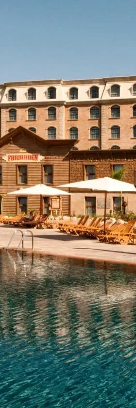 PortAventura Hotel Gold River - Includes unlimited access to PortAventura Park & 1 access to Ferrari Land，位于萨洛的酒店