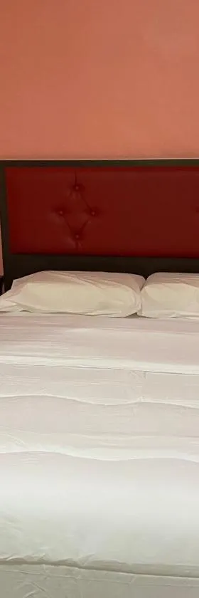 HOTEL SAKIRAH，位于Kampong Bemban的酒店