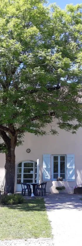 Maison de la Monne，位于Olloix的酒店