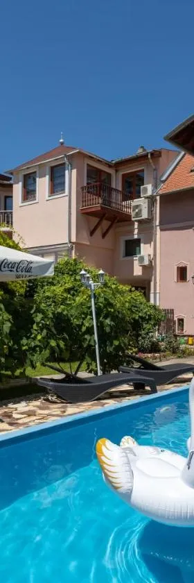 Illés Hotel，位于塞格德的酒店