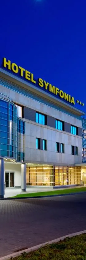 Hotel Symfonia Osjaków，位于奥斯亚科的酒店