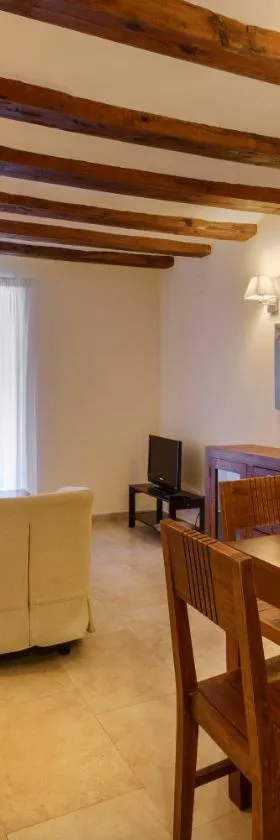 Apartamentos Casa Les Valeres，位于Fuentespalda的酒店