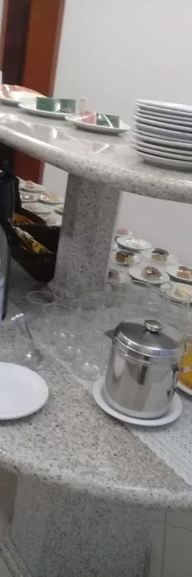 Hotel Pequeno Mundo 2，位于Campo Verde的酒店