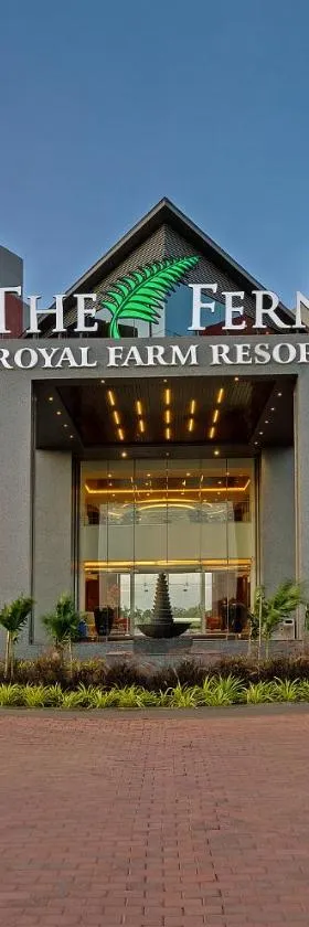 The Fern Royal Farm Resort, Anjar，位于Anjār的酒店