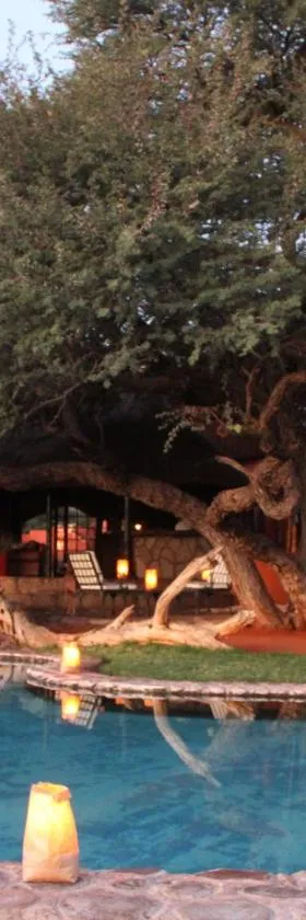 Camelthorn Kalahari Lodge，位于Hoachanas的酒店