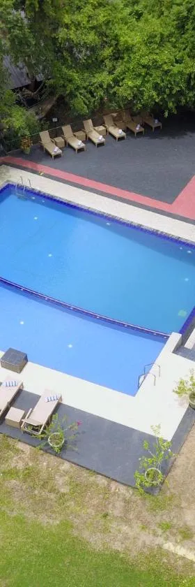 Nice Place Resort，位于丹不拉的酒店