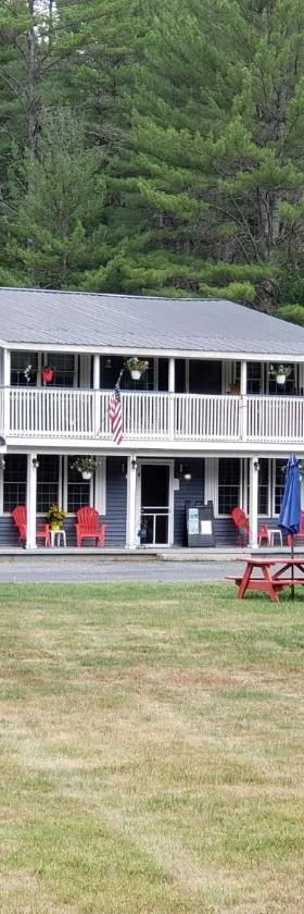 Blue Ridge Motel，位于斯克伦湖的酒店