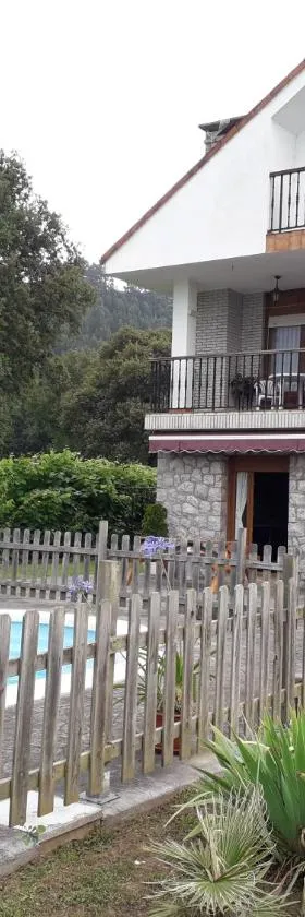 Apartamentos Los Frutales，位于阿尔努埃罗的酒店