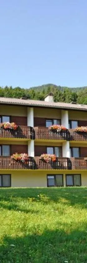 Dorfgasthof Hotel Staberhof，位于Kellerberg的酒店