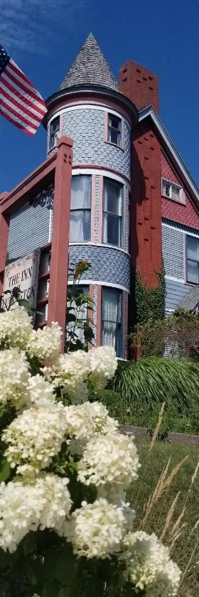 The Fresh Coast Inn at Ludington，位于拉丁顿的酒店