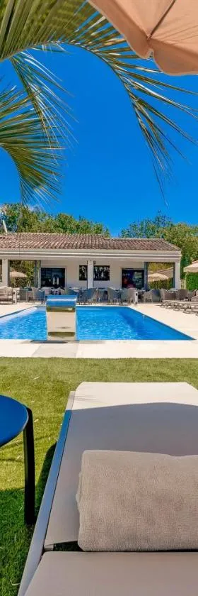 Hôtel Villa Sophia - ADULTS ONLY JULY AND AUGUST，位于穆然的酒店