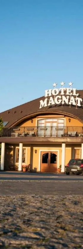 Hotel Magnat，位于斯武普察的酒店