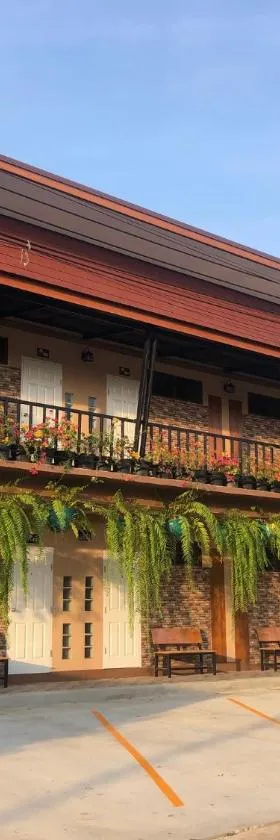 มิตรภาพโฮเทล ( Mittrapap Hotel )，位于Ban Samran的酒店