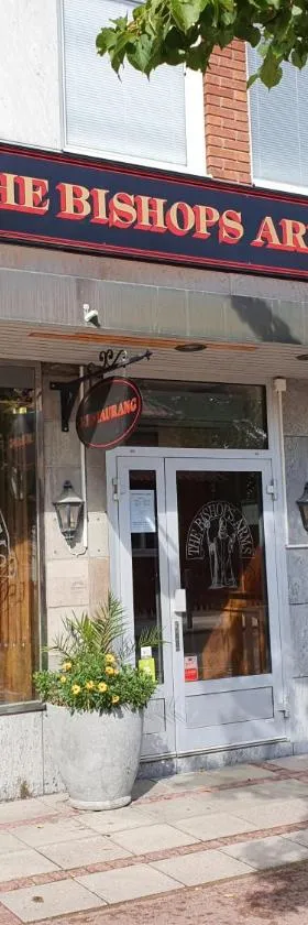 Hotel Bishops Arms Mora，位于莫拉的酒店
