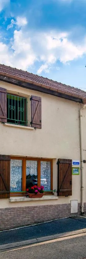 Gîte " LE CHEMIN VERT "，位于Deville的酒店