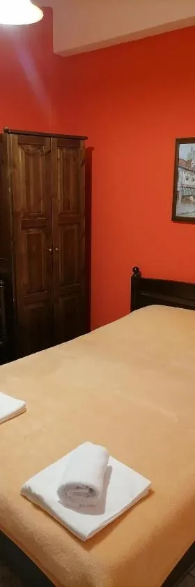 Guesthouse Chotos，位于萨马里纳的酒店