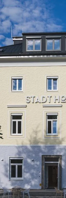 Stadthotel Oberndorf - 24h Self Check-In Terminal，位于萨尔茨堡附近奥伯恩多夫的酒店