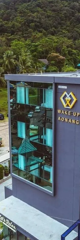 Wake Up Aonang Hotel，位于奥南海滩的酒店