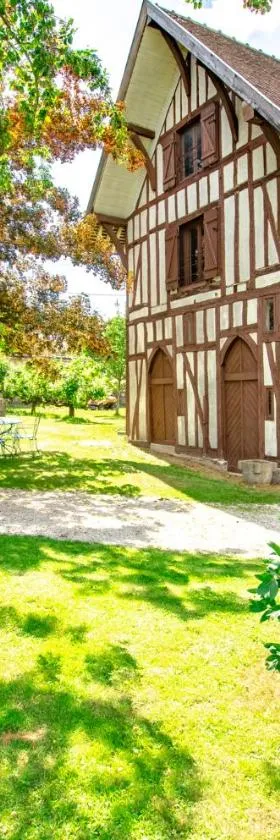 La Maison T&M，位于Dosches的酒店