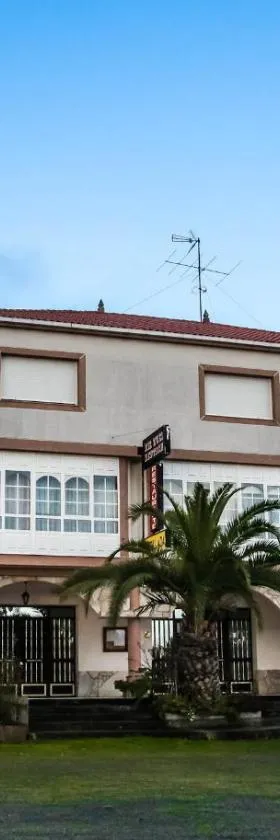 Los Dos Alemanes，位于梅利德的酒店