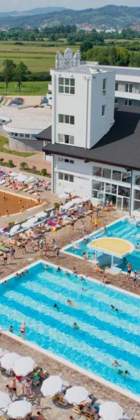 Hotel Terme Ozren，位于Bosansko Petrovo Selo的酒店